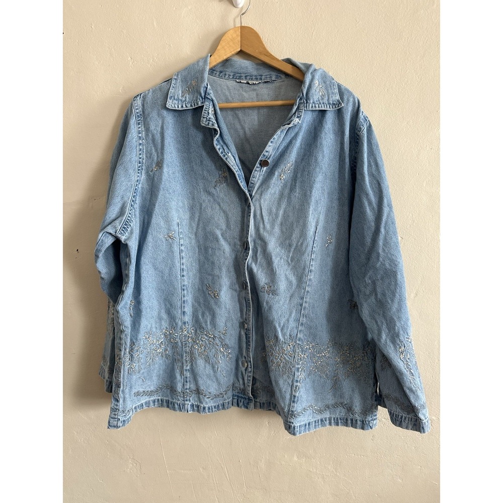 VTG Womens Denim Embroidered Button Up Shirt Size XL Collared Floral Western